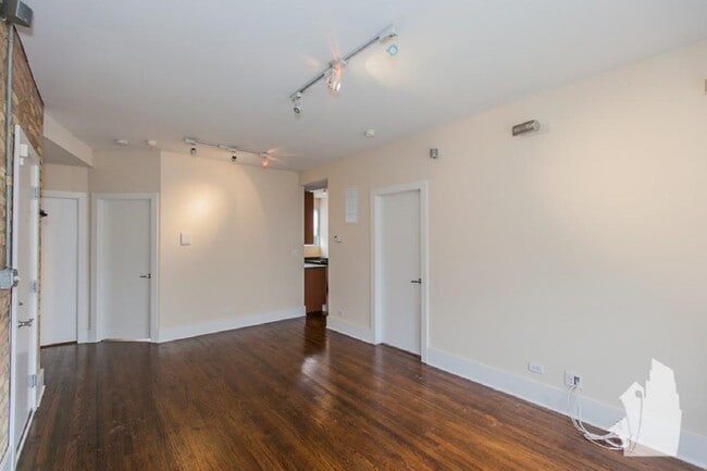Photo - 3451 N Wolcott Ave Unit # 02