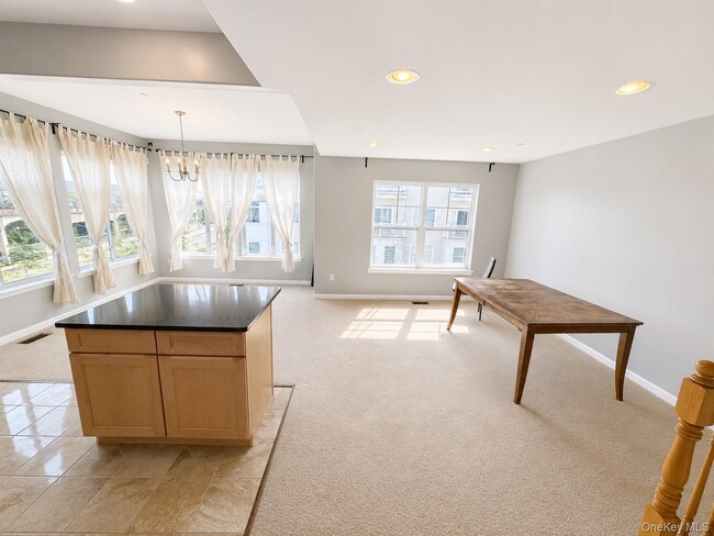 1-92 White Sands Way