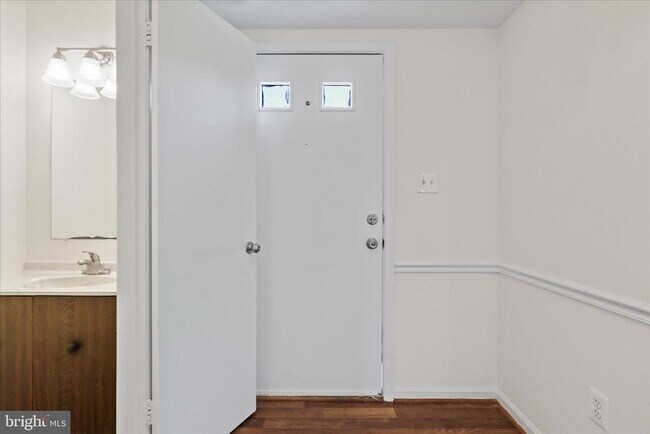 Photo - 1041 Brixton Ct