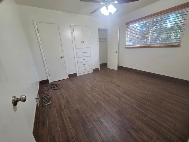 Photo - 395 W 1500 S