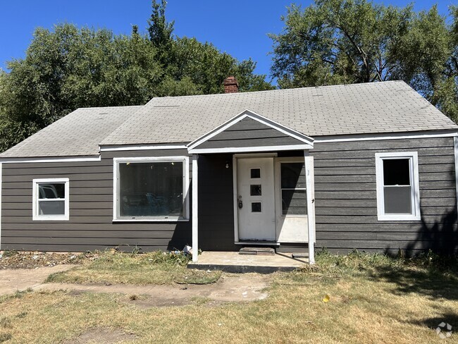 Building Photo - 1938 S Laura St Rental