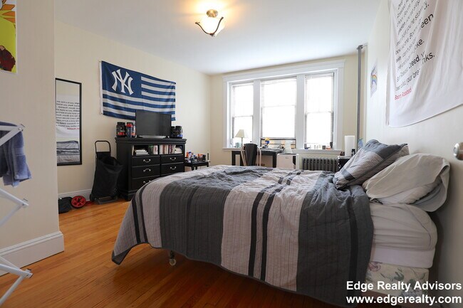 Photo - 83 Englewood Ave Unit 4