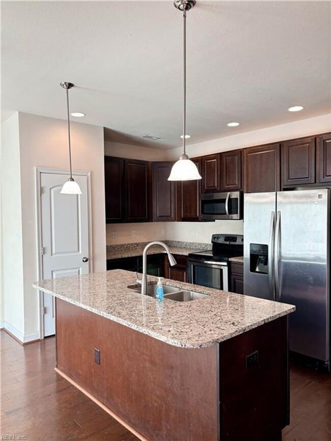 Photo - Stunning Townhouse in Virginia Beach