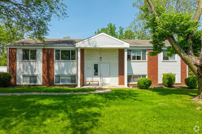 Photo - Northcrest Apartments