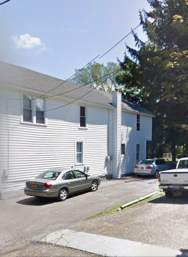 Photo - 15 Orchard St Apartments Unit Upper
