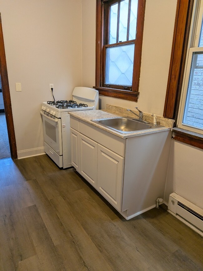 Photo - Cozy one bedroom apartment Unit 5