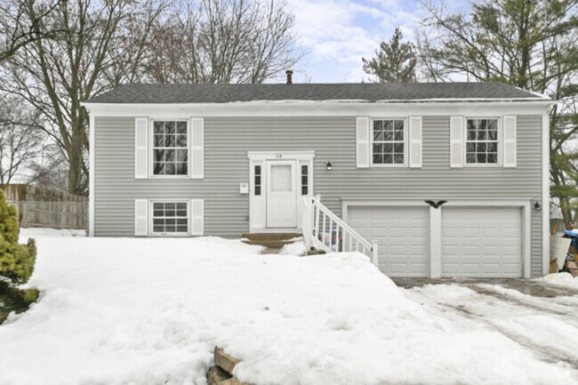 Building Photo - 14 Ashlawn Ave Rental