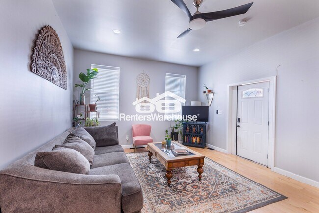 Photo - 3204 Winnebago St
