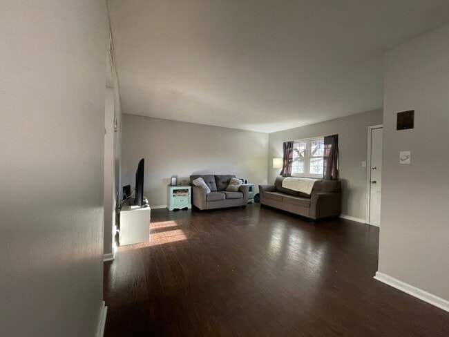Photo - 221 N Clifton Ave Unit #25