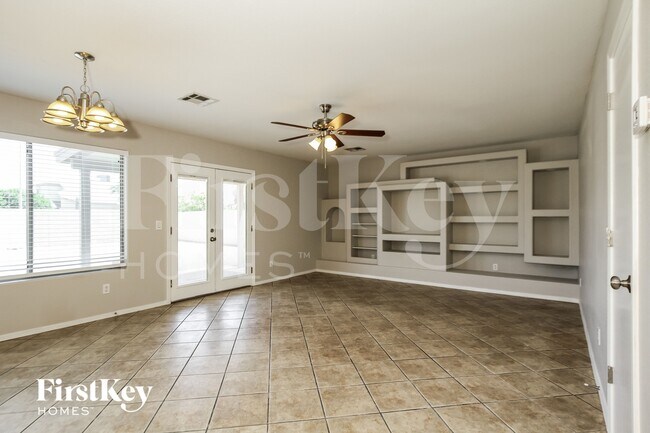 Photo - 18039 N 89th Dr