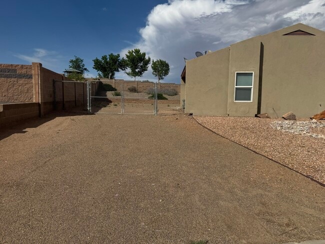 Photo - 4765 Limestone Dr NE