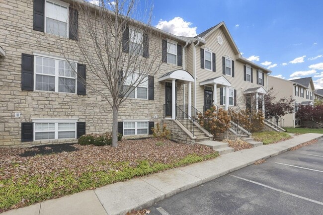 Photo - 243 Oxford Oak Dr