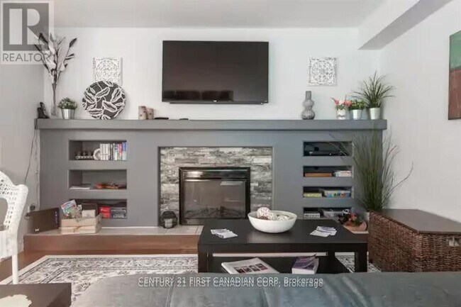 Photo - 705 Conservation Dr