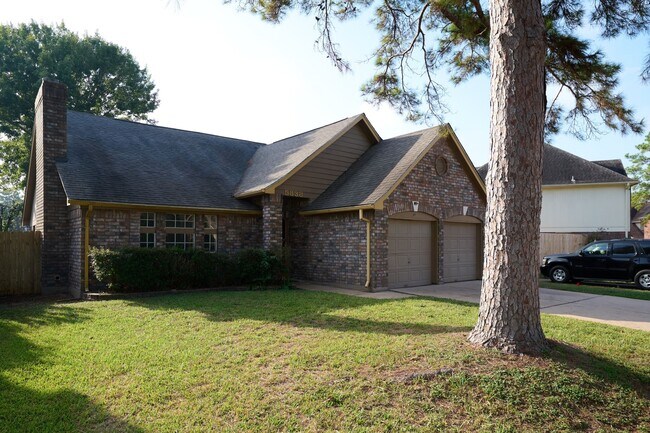 Photo - 5838 N Magazine Cir