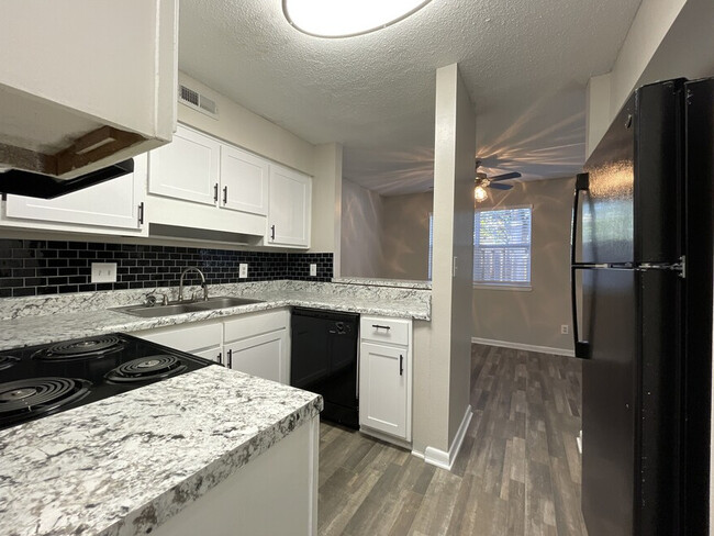 Building Photo - Vue at St. Andrews Rental