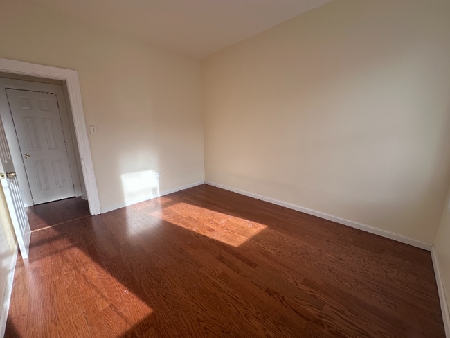 Photo - 1343 Boynton Ave Unit 1R