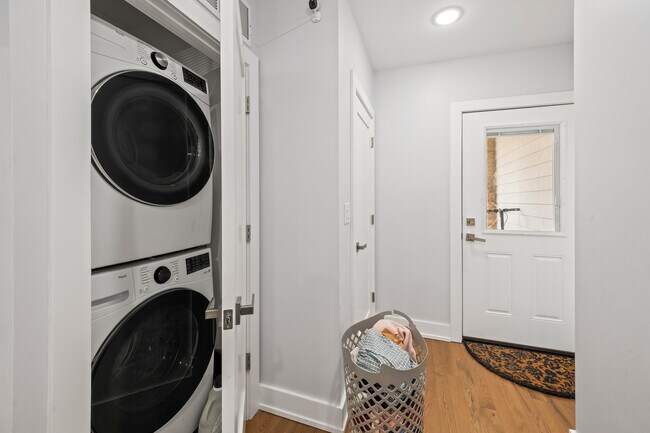 Photo - 2550 W Balmoral Ave Unidad 1