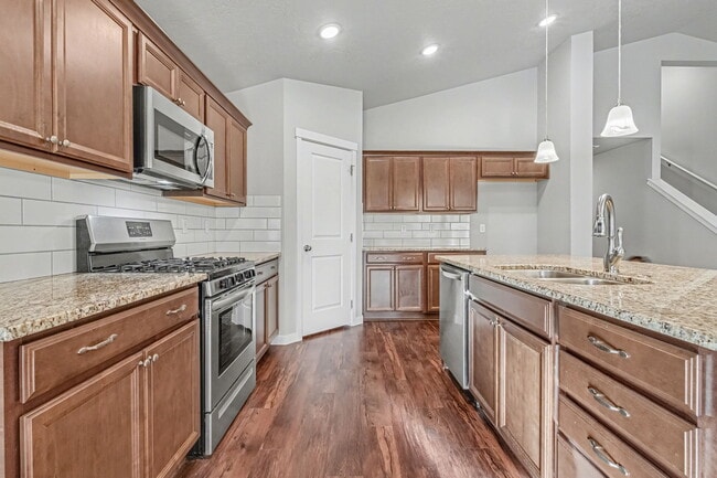 Photo - 19361 Kiowa Crk Wy