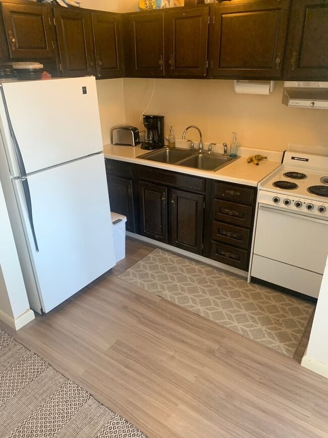 1305 E 1st St Unit 102