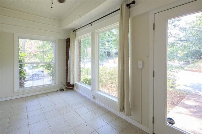 Photo - 1656 Hosea L Williams Dr SE