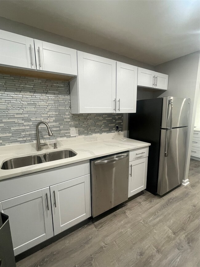 Photo - 4511 Alvin St