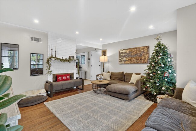 Photo - 2802 Dawson Ave