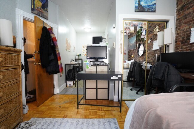 Photo - 40 Anderson St Unit 7