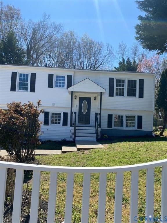 Photo - 746 St John Saint