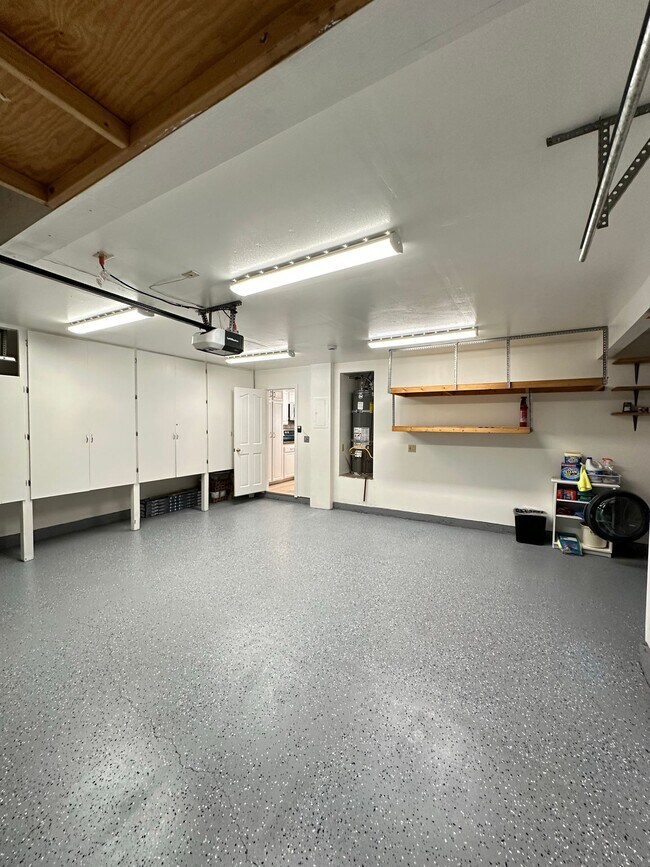 Photo - 16901 Donwest