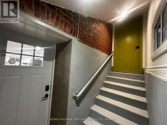 Photo - 420 Osborne St