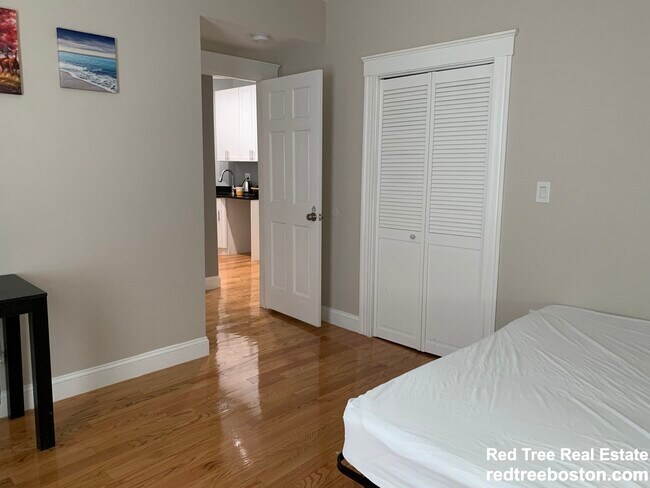 Photo - 146 Hillside St Unit 3