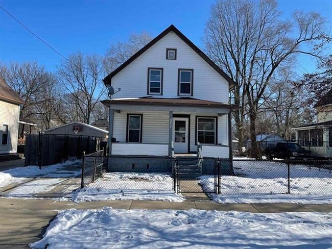 4 bedroom house - 4 bedroom house