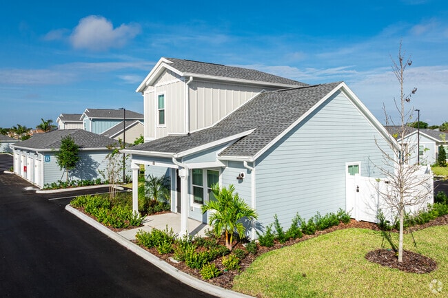 9000 Little Palm Way
