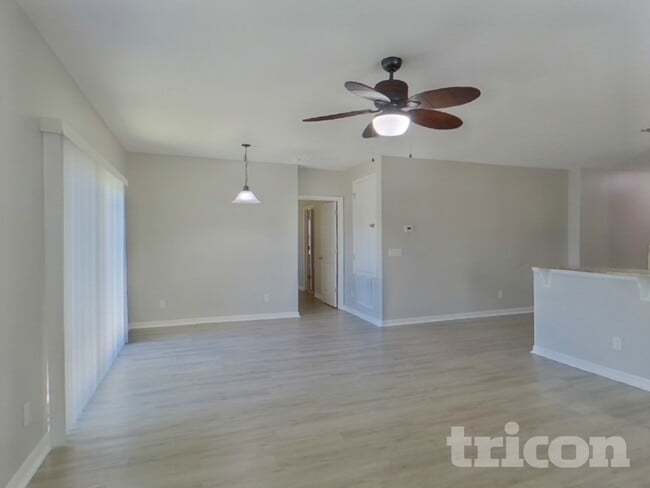 Photo - 4925 Rockvale Dr