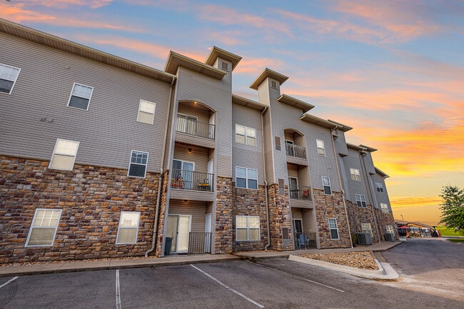Building Photo - ASPIRE at Bristol Park Rental