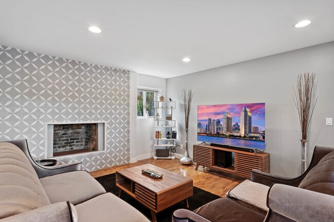 Photo - 4223 Woodland Dr Unit ID1024475P