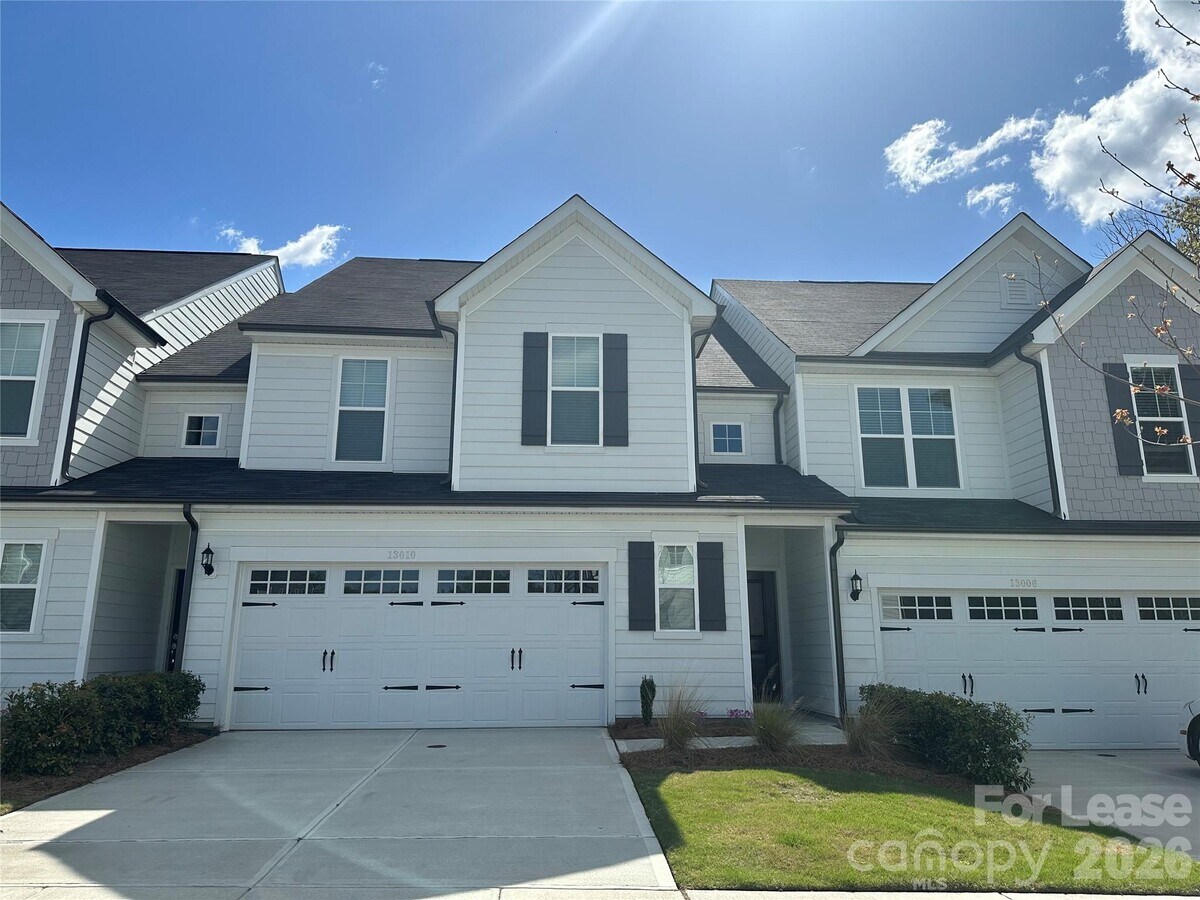 Photo - 13010 Rover St
