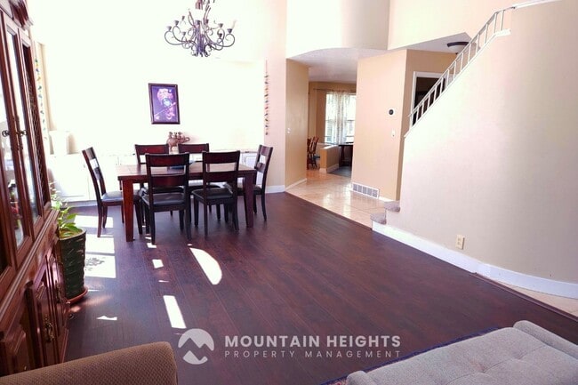 Photo - 2096 Rainbow Point Dr