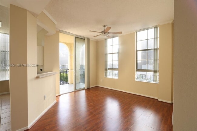 Building Photo - 520 SE 5 Ave Unit 3702