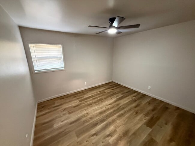 8136 Troost Ave Unit 4