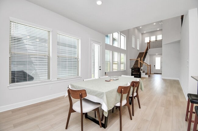 Photo - 1538 Park Path Dr