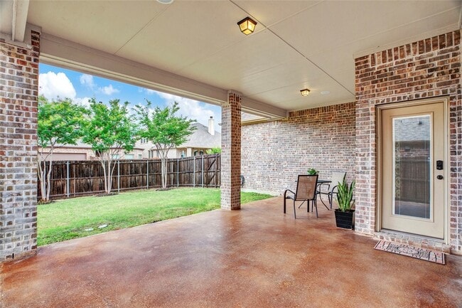 Photo - 1807 Drake Dr