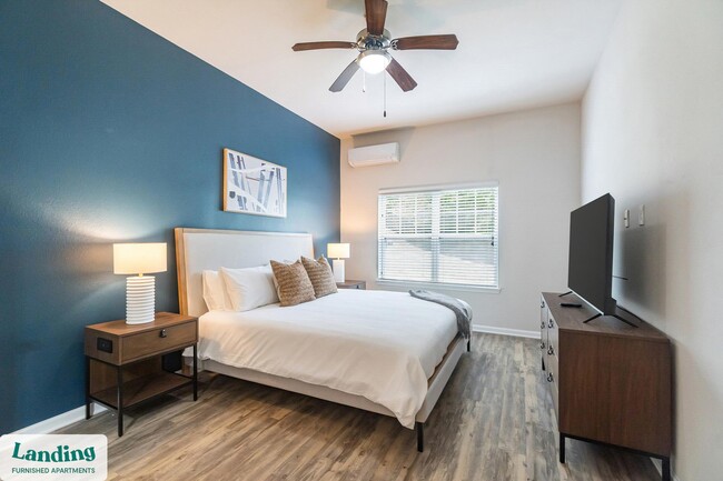 Photo - 655 W Mallard Creek Church Rd Unidad 11402