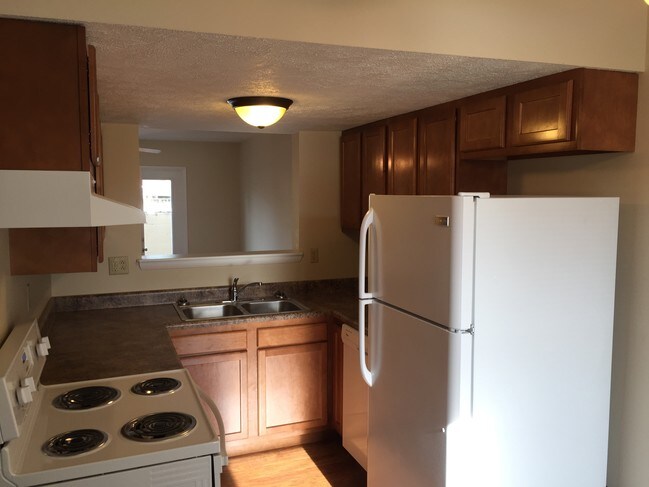 Photo - Evergreen Townhouses on Lee St