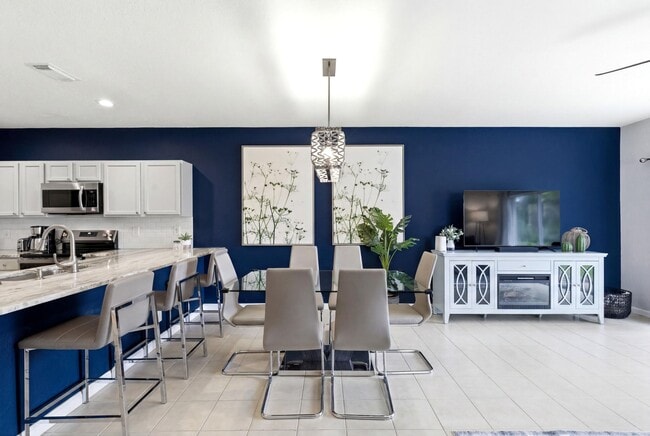 13354 Georgian Ct