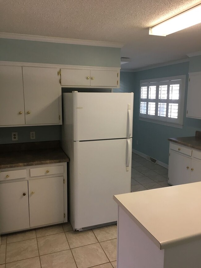 Photo - 3/2 House in Maplewood $1,795