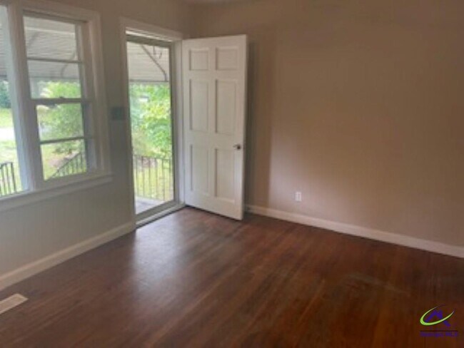 Photo - 106 Draper St