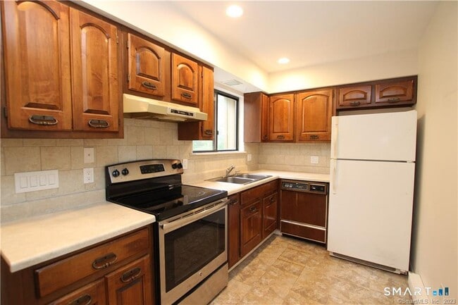 8 Cawdor Burn Rd