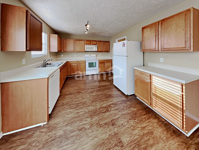 Photo - 5009 Smith Springs Pkwy