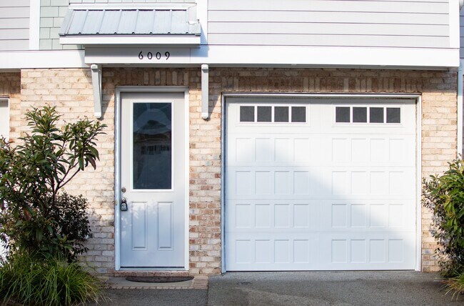 Photo - 6009 Richard Bradley Dr